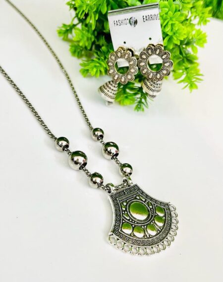 Stylish Gs Silver Set With Earrings SR_3324