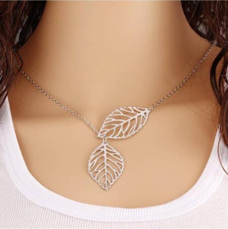 Beautiful Korean Style Leaf Neck Chain SR_3952
