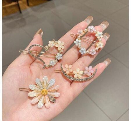 High Quality Metal Hair Pins In Random Design (Pack of 4) SR_4138