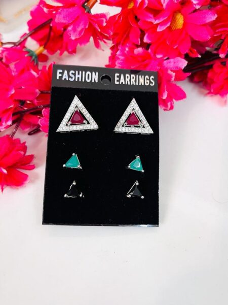 Beautiful Stone Earring (Pack of 1) In Random Design SR_4699