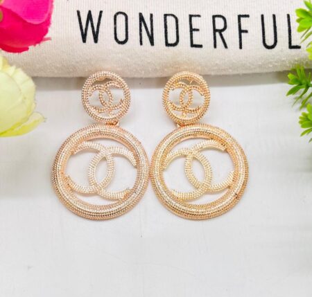 Beautiful Channel Round Earring SR_4881