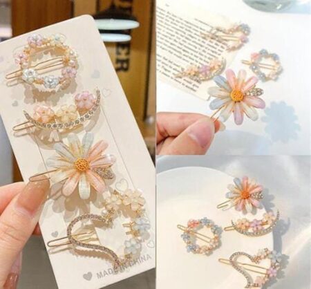 High Quality Metal Hair Pins In Random Design (Pack of 4) SR_7088