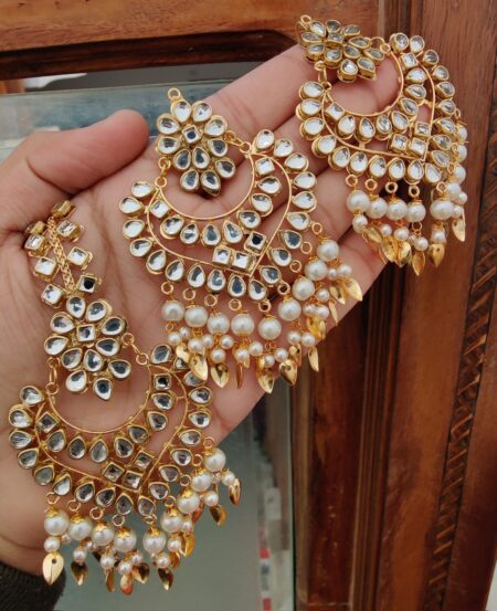 Beautifully Premium Quality Big Size Kundan Earings With Beautiful Tika SR_9309