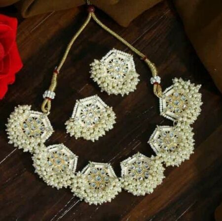 Beautiful Premium Quality Pearl Neaklace With Beautiful Earings SR_9355