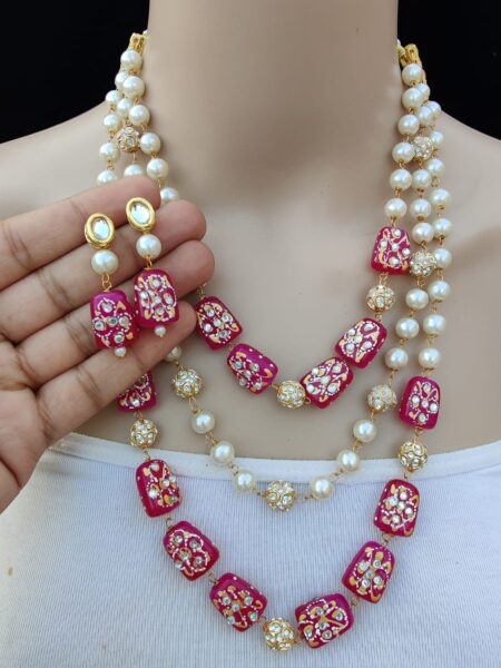 Pretty Beautifully Premium Quality 3 Layar Neaklace With Beautiful Earings 💃💃💃💃💃💃💃💃💃 SR_15196