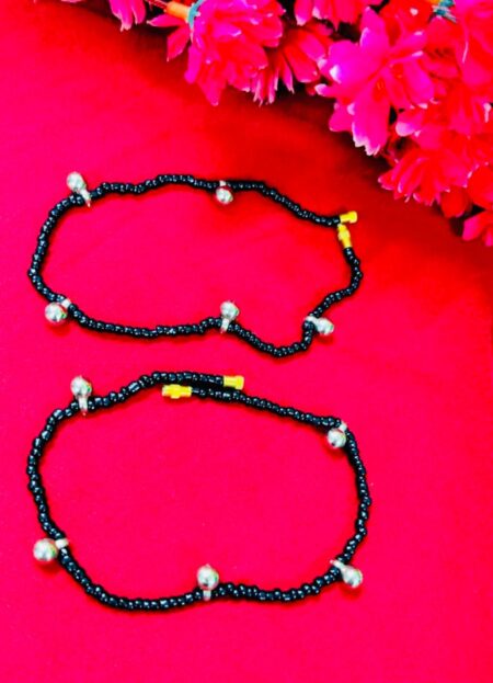 Black Crystal Handcrafted Anklets For Girls (Pack Of 1 Pair) SR_18016