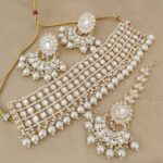 Pretty Beautifully Premium Quality Kundan Choker Neaklace With Beautiful Earings Tika 💃💃💃💃💃💃💃💃💃 SR_18819