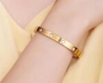 Gold Diamond Accent Bracelet SR_1526