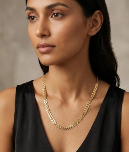 Gold Plated Leaf Pendant Necklace Traditional Authentic Jewellery Chain For Women, Men and Children-Gold SR_87487